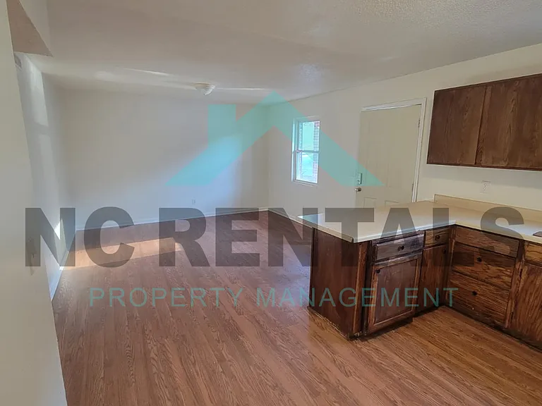 2559 Green Oaks Ct #A — Photo 2