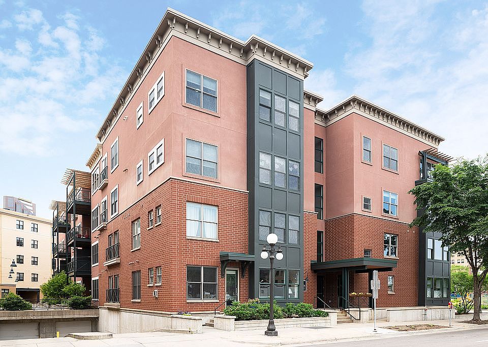 1st image of 445 Wacouta St Unit 105