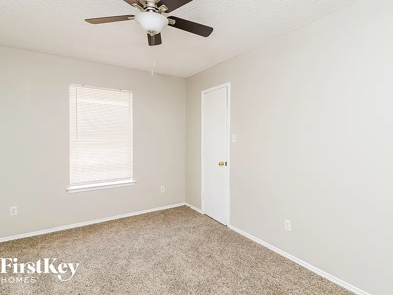 7213 Ashbourne Way — Photo 13