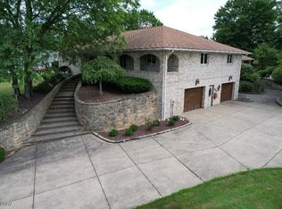 8187 N Lima Rd, Poland, OH 44514