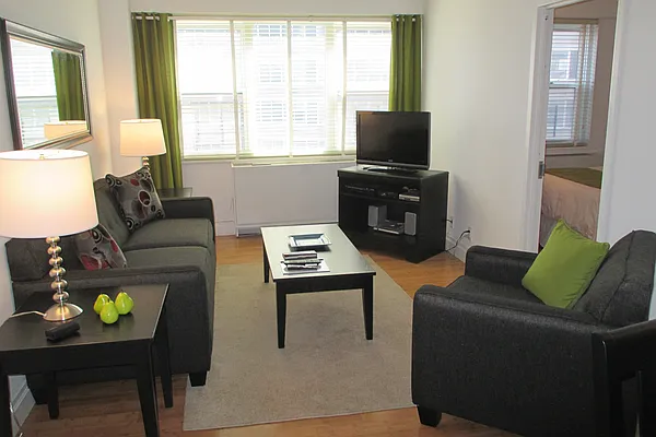 Rented by Taylor Made Brokerage, Inc | media 16