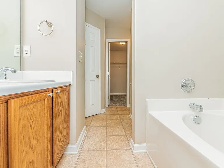 3952 Tyler Bluff Ln — Photo 11