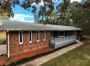 106 Candlewood Dr, Kings Mountain, NC 28086