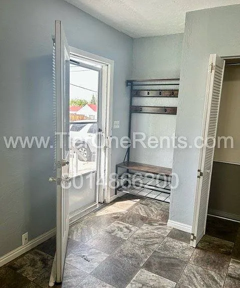 2277 E Atkin Ave — Photo 5