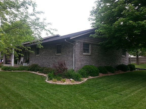 Front southwest corner
