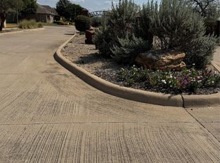 8772 Regal Royale Dr, Fort Worth, TX 76108