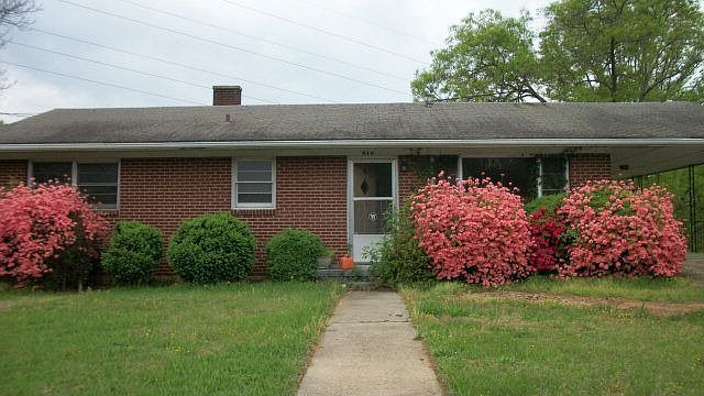 1st image of 1011 Westover Dr