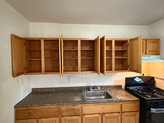 2nd image of 1914 S Redfield St