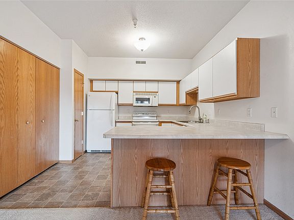 5th image of 3036 Center Point Rd NE APT 203