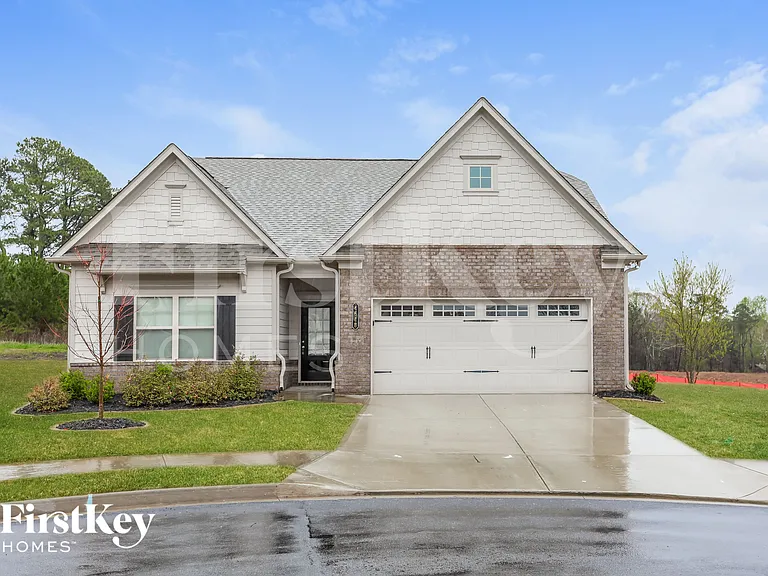 4648 Brayden Dr — Photo 1