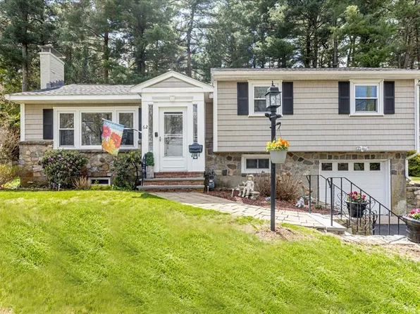 62 Chickering Rd, Dedham, MA 02026