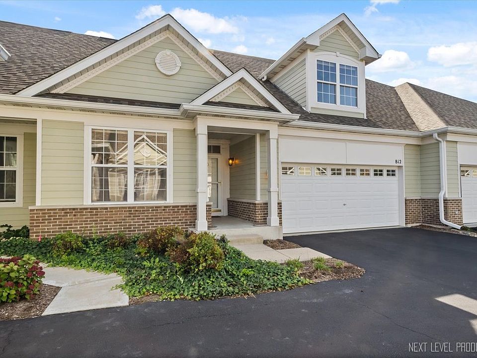 1st image of 812 Cambridge Dr