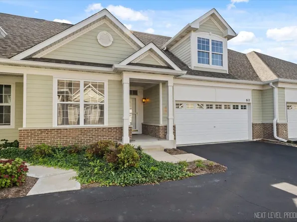 812 Cambridge Dr, Batavia, IL 60510