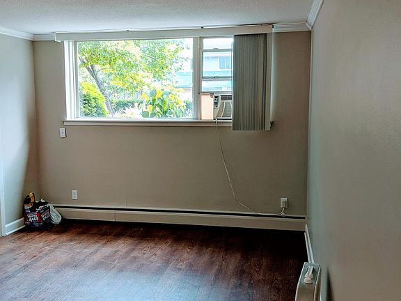 4th image of 1045 Cleveland Ave S APT 3