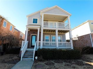 649 N Rupple Rd, Fayetteville, AR 72704