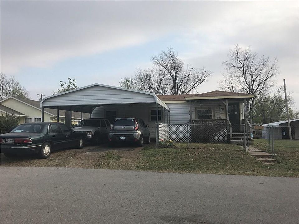 1st image of 728 SE 39th St