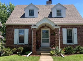 2307 C Ave NE, Cedar Rapids, IA 52402