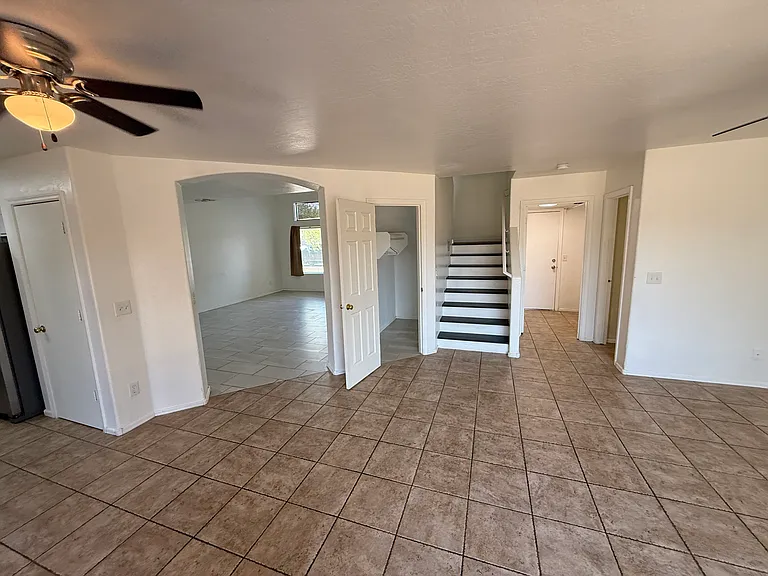 1450 E 12th Pl — Photo 18