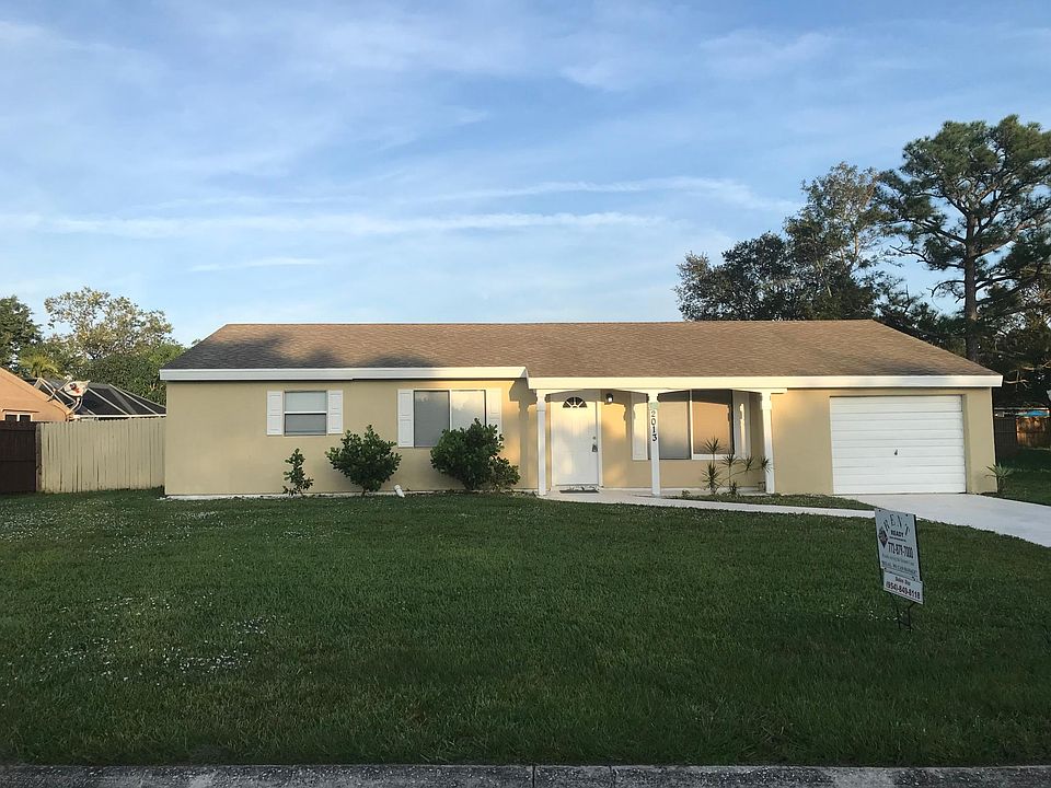 1st image of 2013 SE Parkwood Cir