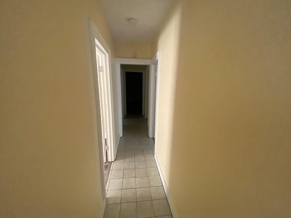 3rd image of 113 Cherry Ann St Front 1