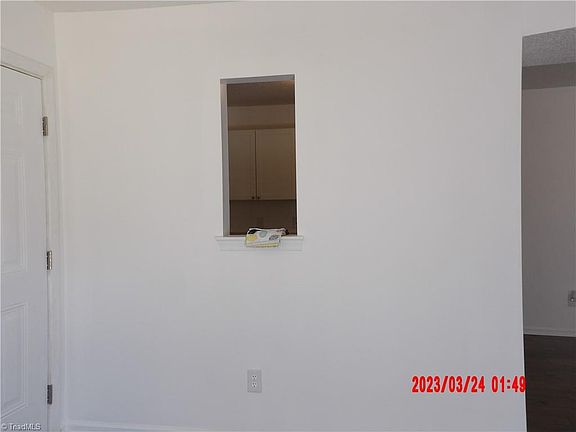 3rd image of 517 Mystic Dr APT B