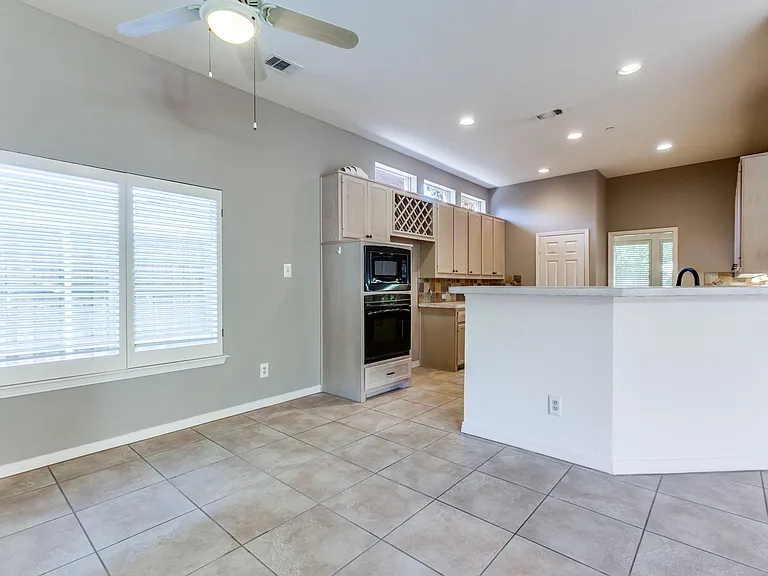 4004 Winter Park Ln — Photo 8