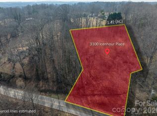 3100 Icenhour Pl, Lenoir, NC 28645