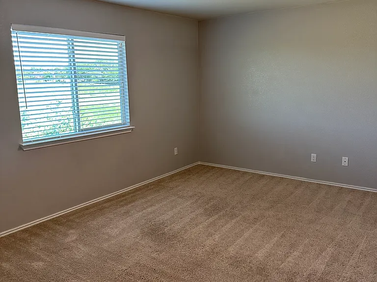 1418 Amber Dawn Dr — Photo 17
