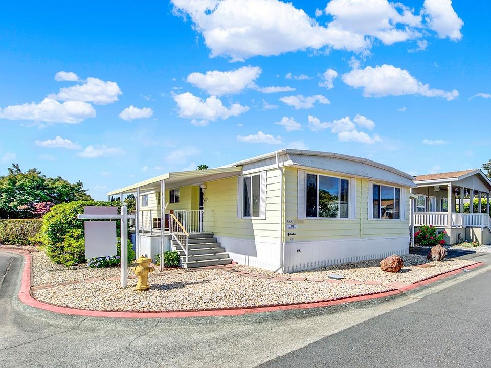 1st image of 132 Cabana Drive