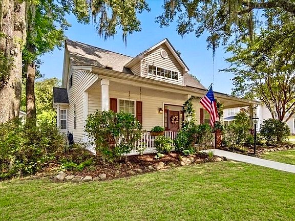 3rd image of 2452 Fulford Ct