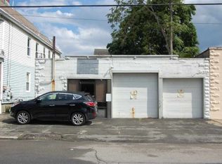 14 Willow Ave, Schenectady, NY 12304