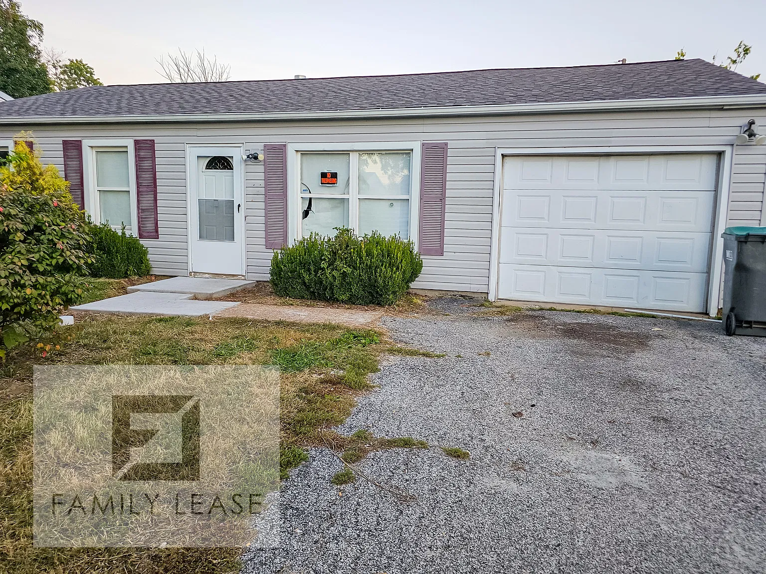 3 bed, 957 sqft, $1,300 — Photo 3