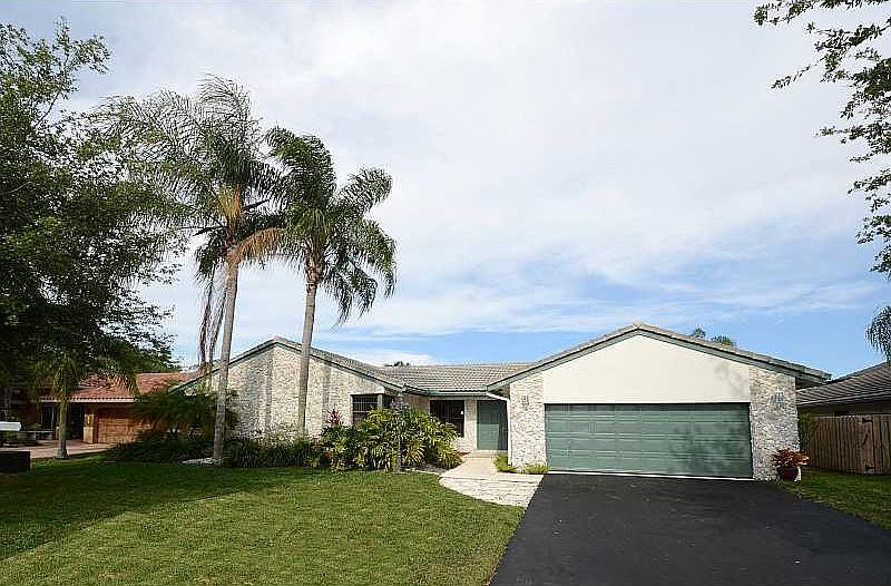 1st image of 5629 NW 64th Ln