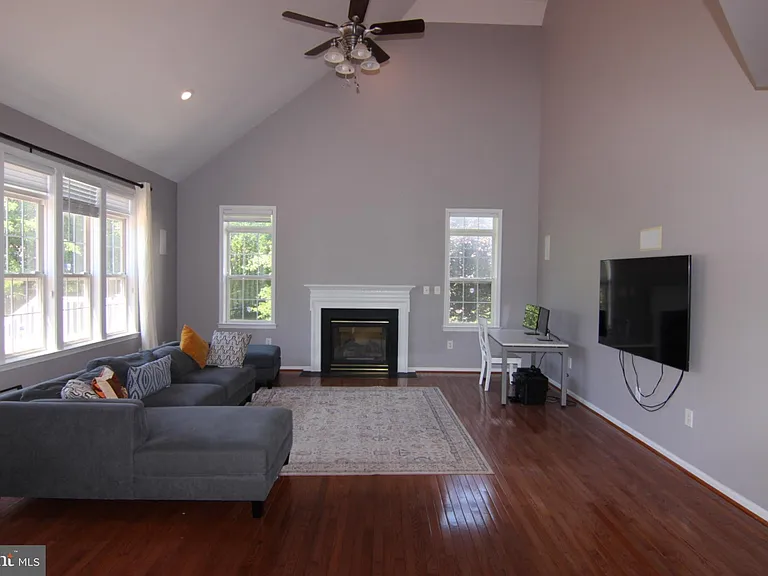25783 Fenian Ct — Photo 12