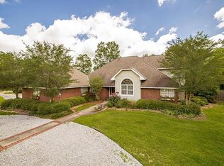 27 Weldon Cir, Ponchatoula, LA 70454