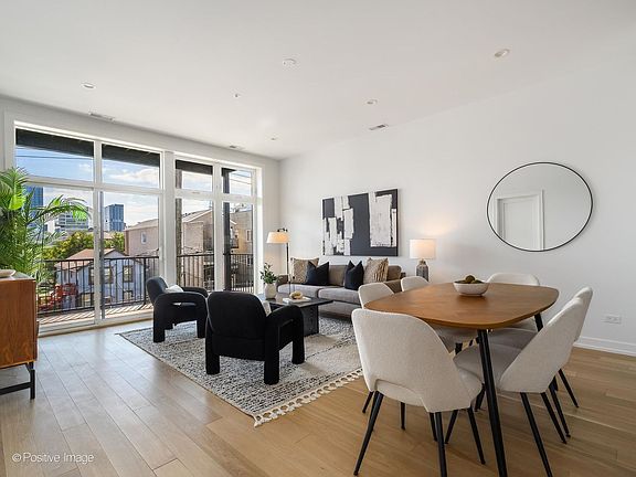 4th image of 1345 W Grand Ave #3S