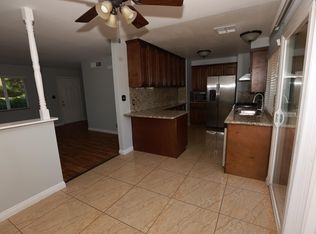6120 Meadow View Ln, Las Vegas, NV 89103