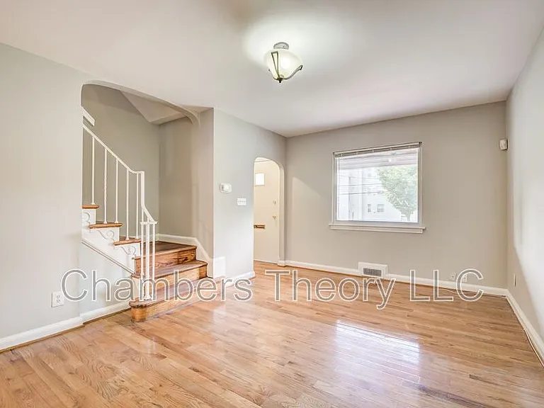 1417 Downing St NE — Photo 9
