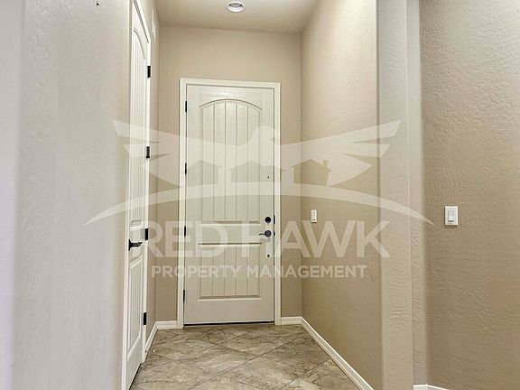 3rd image of 1748 N Makalu Cir