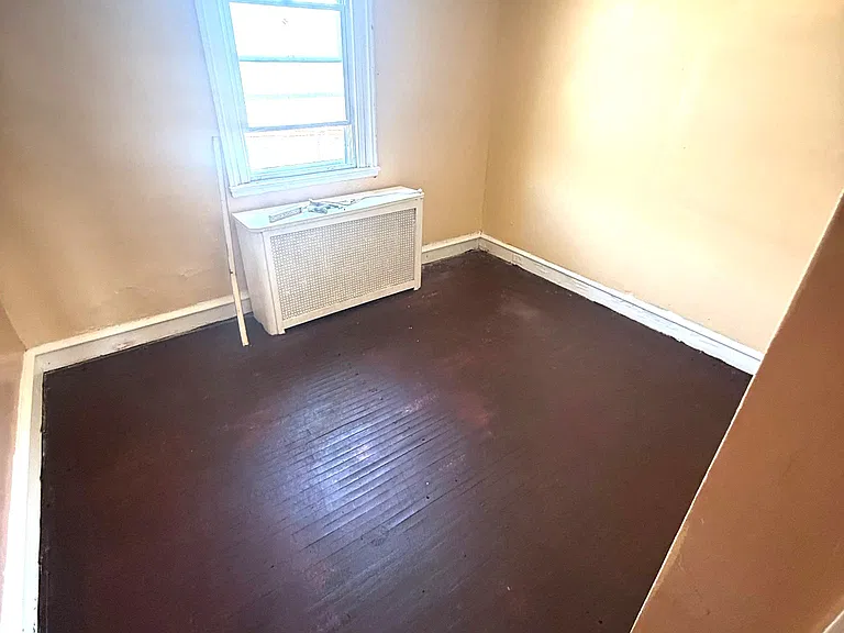 1315 Gilham St — Photo 4