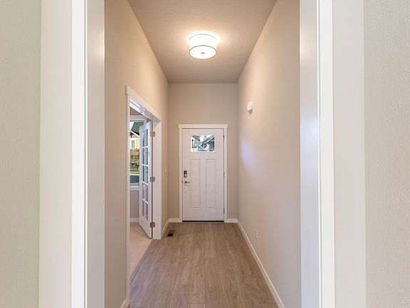 4th image of 2515 S Grapetree Dr