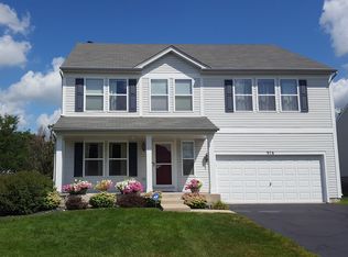 976 Griffith Ave, Elburn, IL 60119