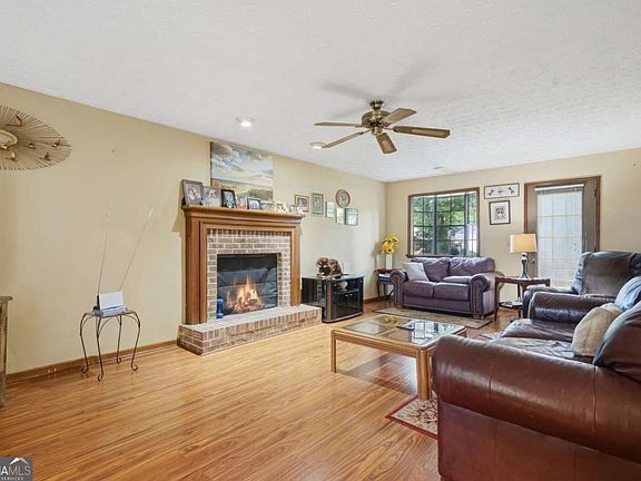 4th image of 4231 Creek Hollow Way