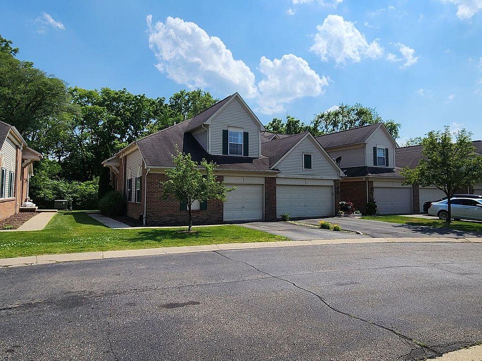 1st image of 152 Legacy Park Cir