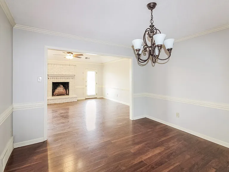 1104 Fox Trace Cv — Photo 4