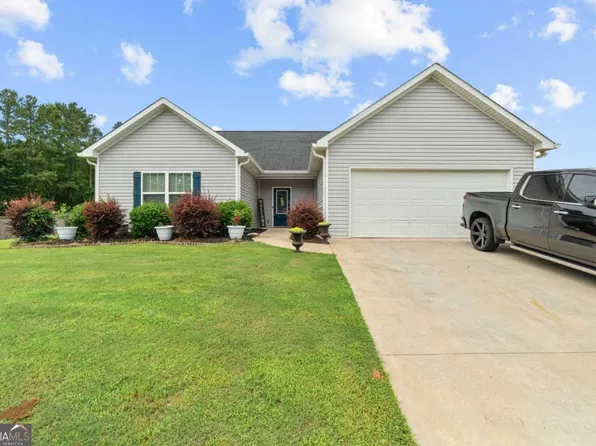 112 Grizzly Trl, Carrollton, GA 30117