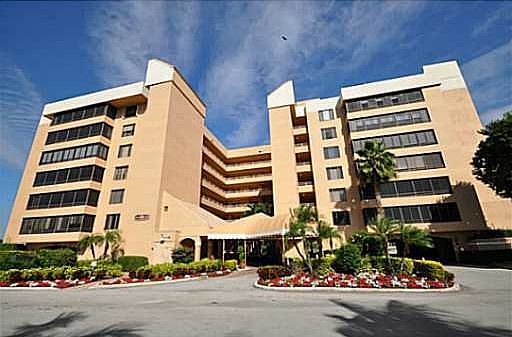 
          Boutique Atrium Building
