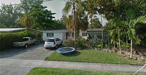 1st image of 2330 NE 192nd St