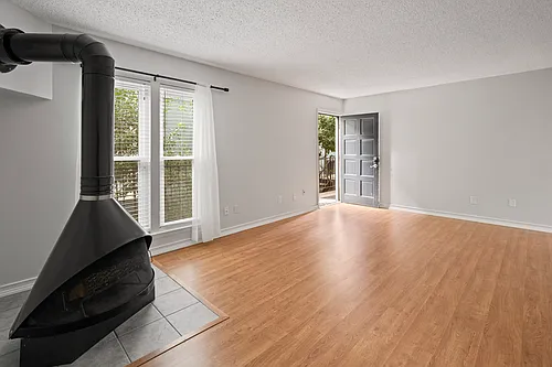 4020 Holland Ave Photo 1