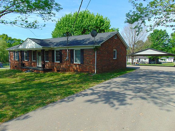 3rd image of 117 Wildwood Dr